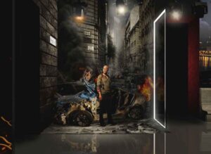 movie-on-set-3-bruce-with-figures--prezi